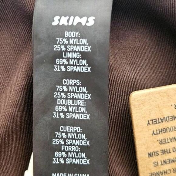 Skims one piece swimsuit Nwt - Picture 8 of 10